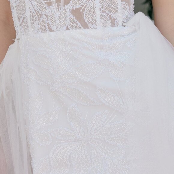 New Off White Mermaid Wedding Gown w/ Floral Pattern & Lace Up Back NX C1628W - Picture 6 of 13